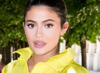 Kylie Jenner are rochia perfecta pentru femeile scunde