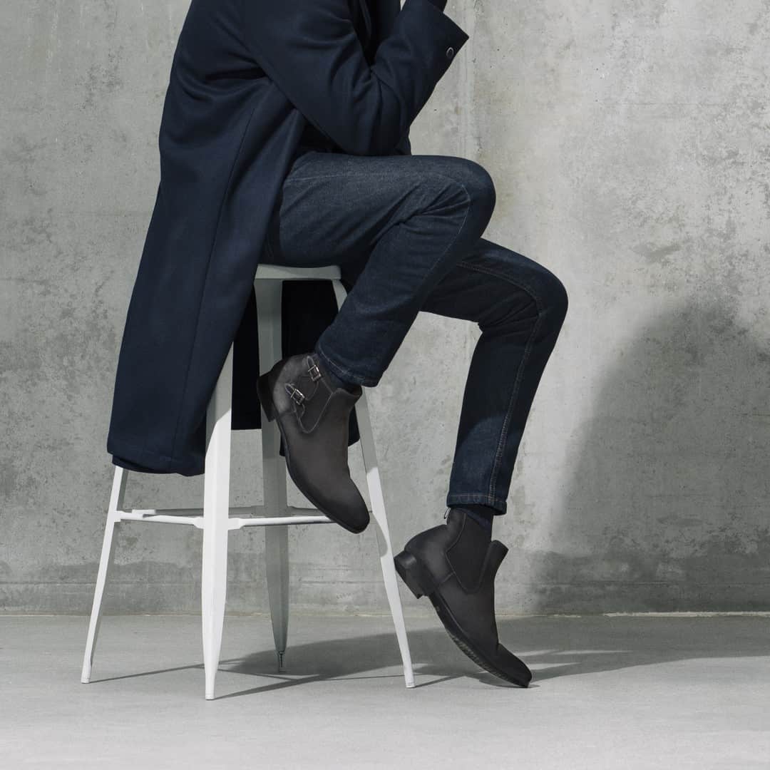 Chelsea modificat cu doua curele de calugar