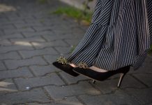 Pantofi eleganti pentru femei cu picioare mari